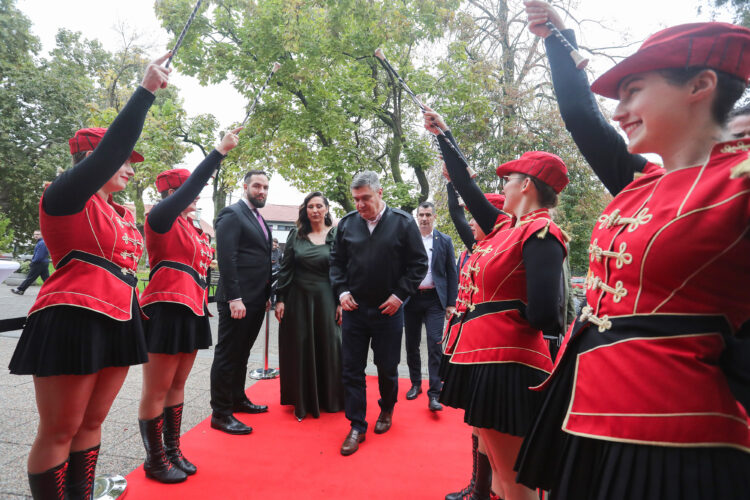 Milanović: “Dok budem predsjednik, Hrvatsku ću držati izvan sukoba, tamo gdje nam nije mjesto nećemo biti”