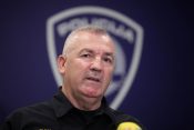 Glavni ravnatelj policije kao dužnosnik godinama uz plaću uzimao i naknade za obične policajce. Kažnjen je