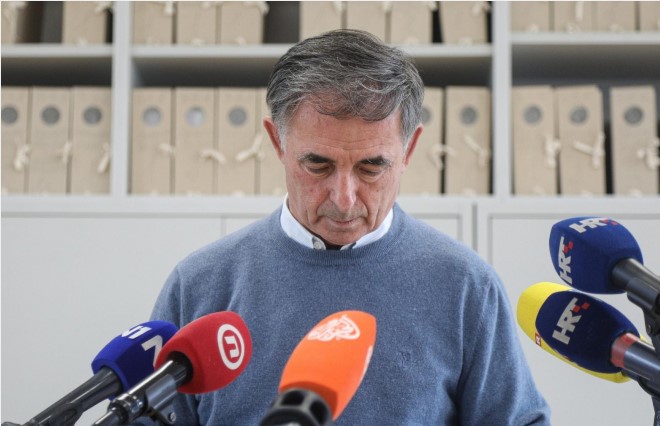 Milorad Pupovac, koji radi po direktivi SPC i SANU, je faktor nestabilnosti, a ne Hrvatska