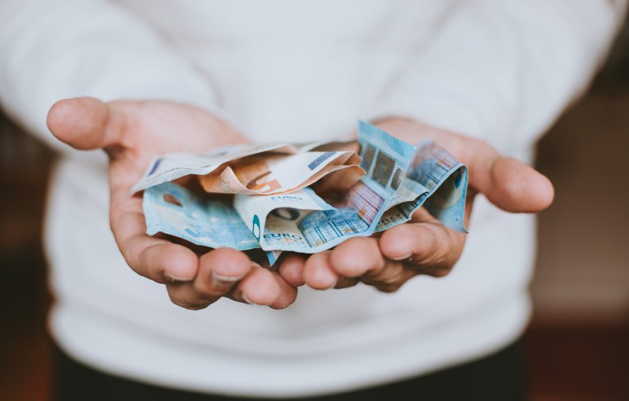Minimalna plaća u 13 članica EU-a manja od 1000 eura