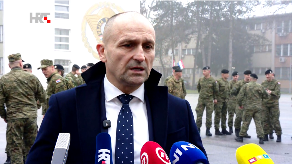Ministar Anušić ispratio 8. hrvatski kontingent: Hrvatski vojnici upućeni u Mađarsku u sklopu NATO aktivnosti