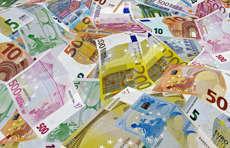 Kada nam uvedu euro, vidjet ćemo koliko smo siromašni! Prosječna plaća bit će 900 € a mirovina 320 €