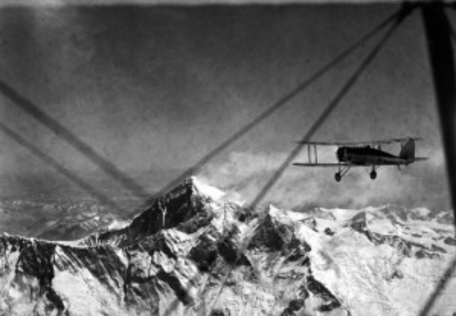 Markiz izveo prvi let preko Mount Everesta (1933.)