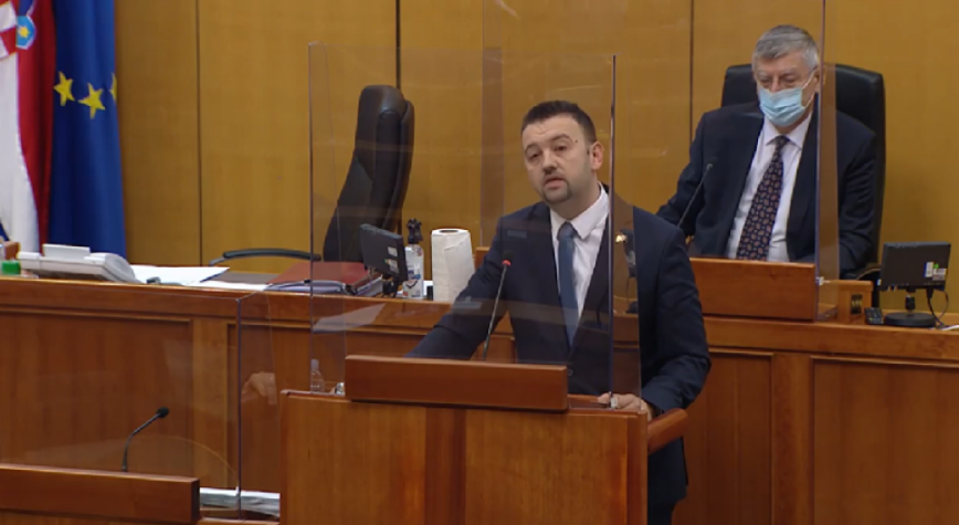 VIDEO Pavliček u Saboru pročitao imena 34 poginule i nestale vukovarske djece