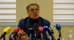 Zdravko Mamić prvi je put izgledao kao čovjek koji gubi utakmicu i ne zna kako je okrenuti