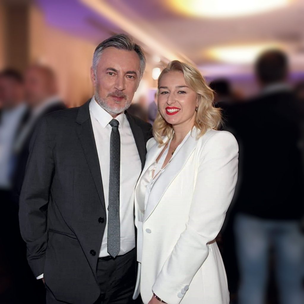 EKSKLUZIVNO: Miroslav Škoro otjeran   iz "vlastite" stranke zbog osebujnog ‘peglanja’ stranačke kartice i teškog sukoba interesa