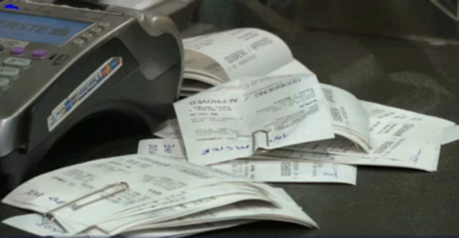Poduži popis naknada koje plaćamo bankama