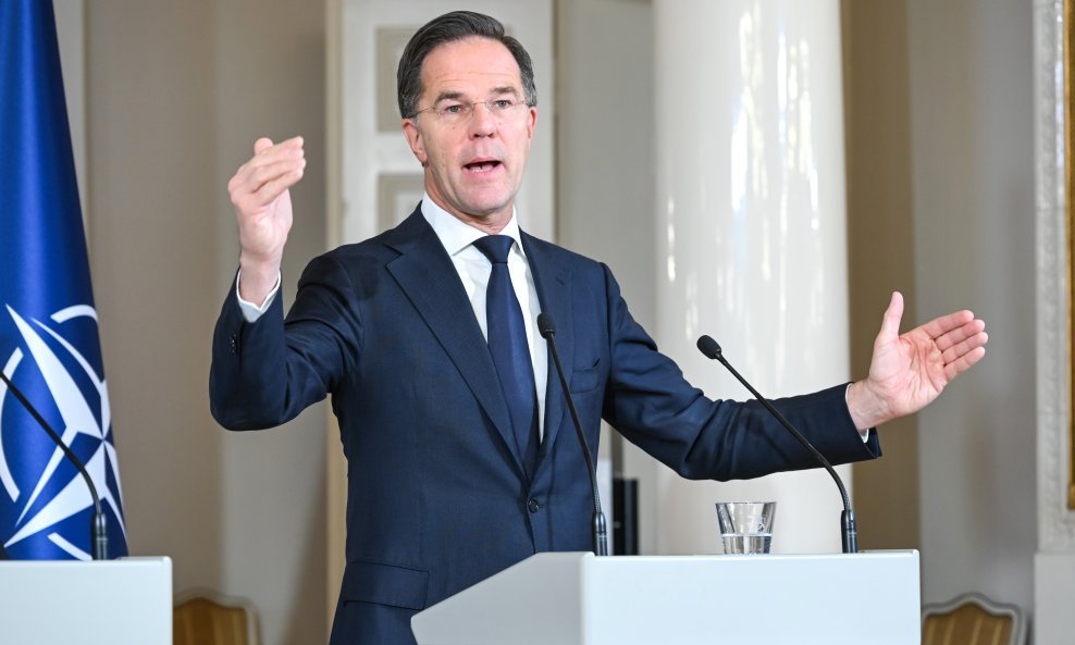 Rutte pozvao Zelenskog da izgladi odnose s Trumpom nakon napete rasprave u Bijeloj kući