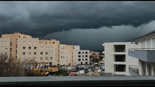Poplave u Splitu i okolici: Ulice pod vodom, prometnice neprohodne