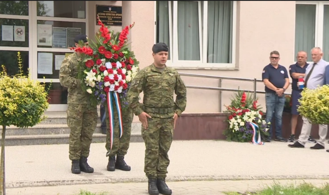 Ministar Božinović obilježio 33. obljetnicu Udruge Prvi hrvatski redarstvenik i komentirao situaciju s nevremenom i provokacijama iz Srbije