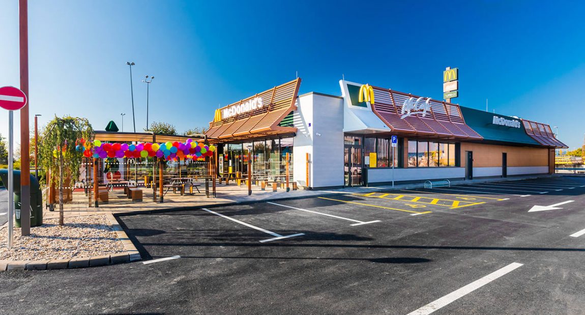 EVO KOJE ĆE SANKCIJE NAJVIŠE POGODITI RUSE: “Nedostajat će nam McDonalds…”