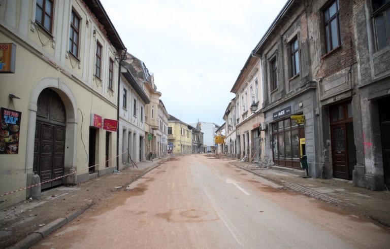 Obnova na Banovini: Tko ima pravo na oslobođenje sufinanciranja obnove i kako do pomoći za troškove izrade projekta?