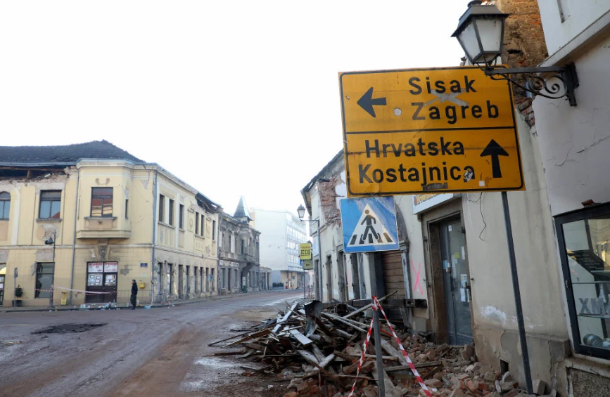 I dalje pristižu donacije; petrinjska HVIRD-a pomaže Odjelu za plućne bolnice, novčana pomoć građanima stigla iz Češke