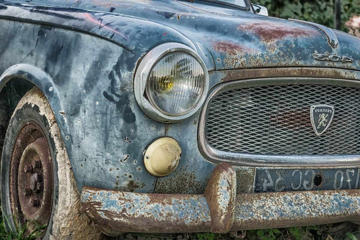 NOVI PRIJEDLOG ZAKONA! Uskoro bi vam mogli doći po auto u dvorište: Više nećete moći sami odlučiti je li i kada je za otpad