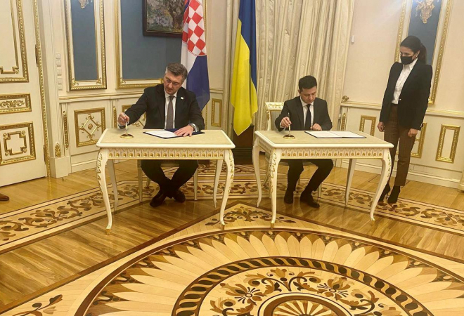 DIRNUO RUSKOG MEDVJEDA: Putinovo društvo već mu je prijetilo zbog ovoga, ali Plenković ne odustaje!