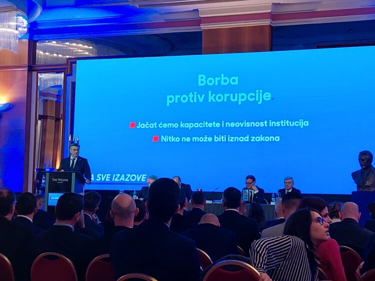 Plenković predstavio program: Velika obećanja za zaposlene i studente
