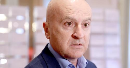 Ovo je tragikomično. Doživjeli smo i to da nas Fred Matić podučava "civilizacijskim vrednotama"