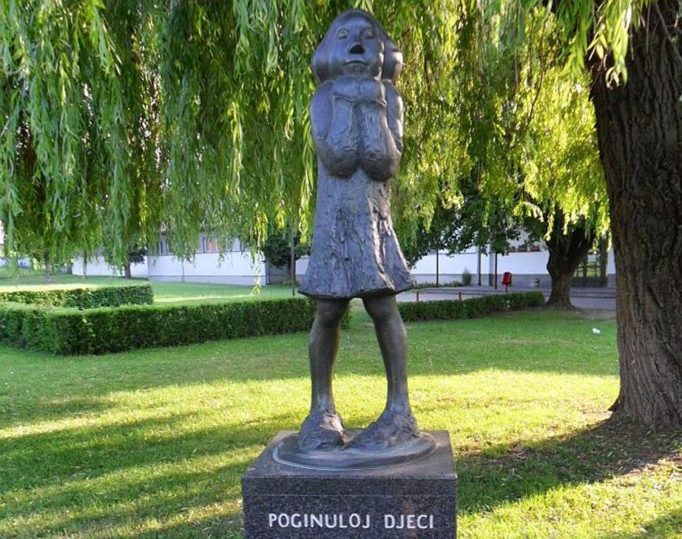 3. svibnja 1992. Slavonski Brod – masakr nad djecom u Domovinskom ratu
