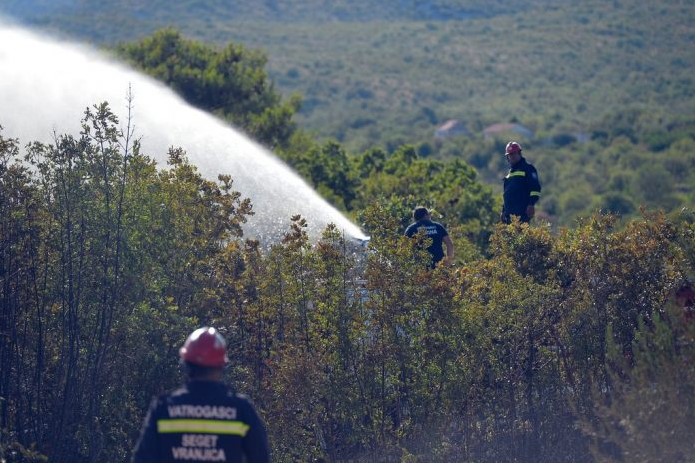Policija privela 23-godišnjaka koji je izazvao požar na Hvaru: Otkriven i uzrok