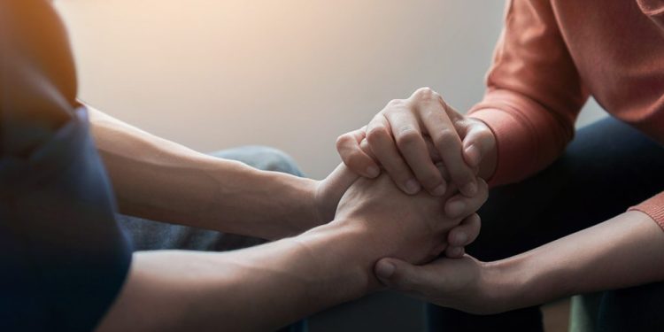 IZ SJENE RATA Priča iznutra – PTSP i obiteljske rane rata