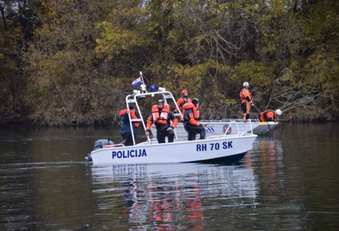 DRAVA IZBACILA JEZIV PRIZOR: U koritu pronađeno mrtvo tijelo, policija na nogama, provodi kriminalističku istragu