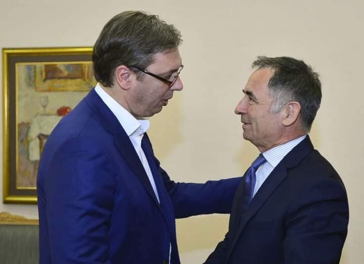 NA KNINSKU TVRĐAVU TREBA OSIGURANJE POSTAVITI !!!