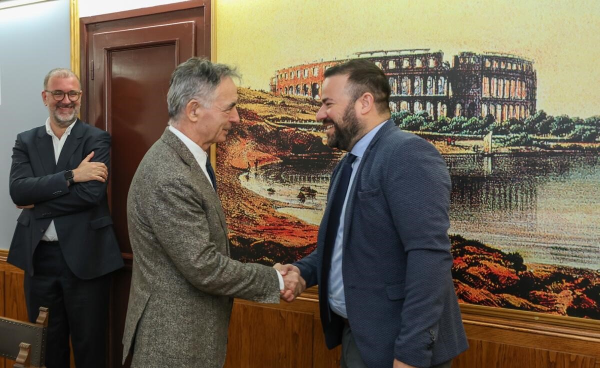 Milorade Pupovac izgradite  nama Hrvatima u Istri  kulturni centar, pa da svi budemo ravnopravni građani ove zemlje