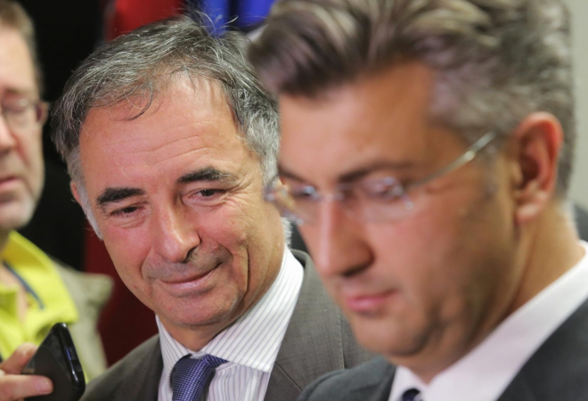 PUPOVAC ‘JEFTINIM TEATROM’ RAZBJESNIO OPORBU: ‘Ili je podrška ili nije, ali neka je HDZ zadovoljan! Naravno da smo svi ovo očekivali’