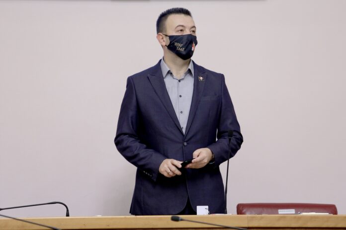 (VIDEO) PAVLIČEK ŽELI ZAŠTITITI HRVATSKU KUNU: ‘O ovako bitnoj temi ne mogu odlučivati pojedinci u svojim uredima, već isključivo hrvatski narod!’