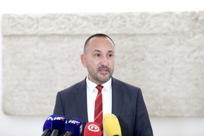 SUVERENISTI PREDSTAVLJAJU SVOJA POJAČANJA: Očekuju da će Škoro ostati potpredsjednik Sabora