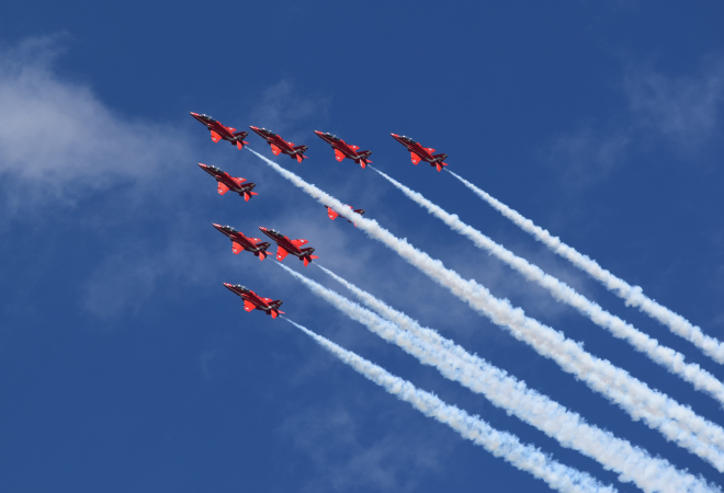 (VIDEO) OVO ODUZIMA DAH! Britanska akrobatska grupa ‘Red Arrows’ sletjela u Hrvatsku!