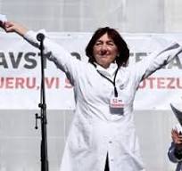 Šefica sindikata odbrusila ministru: ‘To što se protiv covida cijepio preko reda, ne znači da se razumije u zdravstvo‘