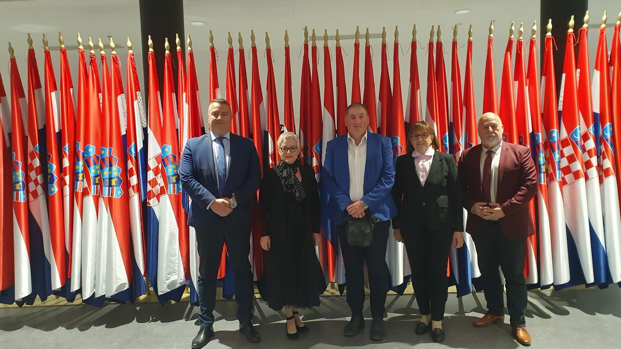 Čestitka povodom Badnjeg dana i Božića