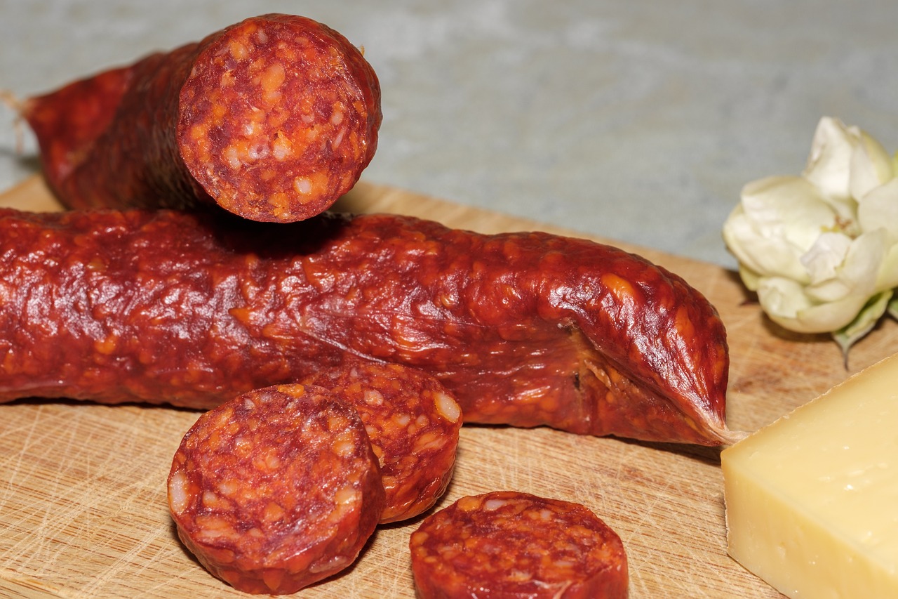 UPOZORENJE GRAĐANIMA! Kobasice poznate slavonske mesne industrije zbog salmonele povučene s tržišta