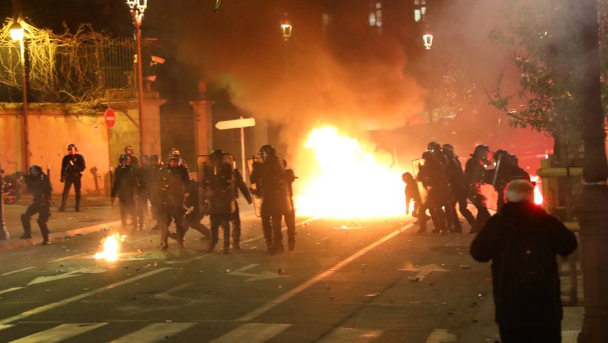 KORZIKA KREĆE PREMA NEOVISNOSTI? Nakon pravog rata na ulicama, Francuska “spremna razgovarati o autonomiji”