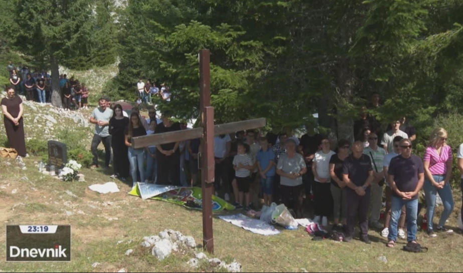 Polaganjem vijenaca i svetom misom obilježena 31. godišnjica masakra u selu Doljani