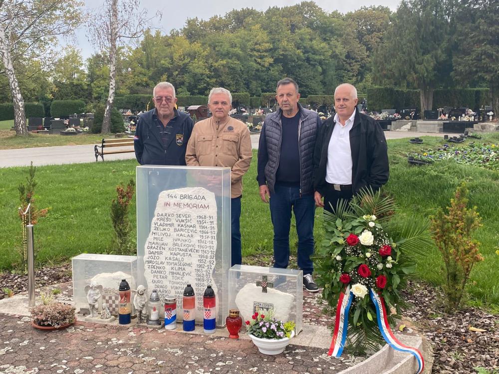 30. je godišnjica osnutka Sesvetske brigade, na Markovom polju položen vijenac