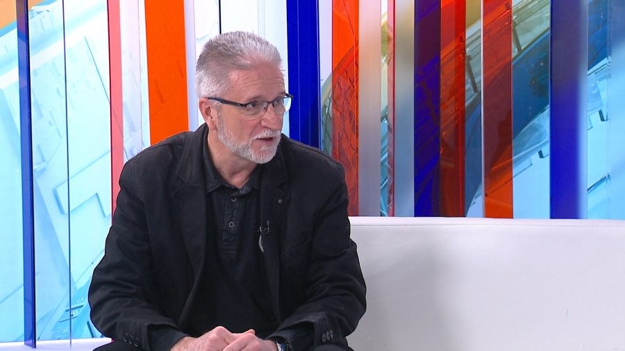 SINDIKATI POBJESNILI NA NAJAVU REZANJA PLAĆA: ‘Ovo je dno dna, Vlada želi zavaditi radnike iz javnog i privatnog sektora!’