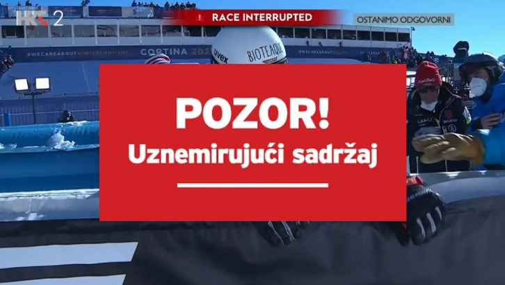 Teška nesreća na spustu: Zabio se u reklamu velikom brzinom, prekinuta utrka na SP u Cortini