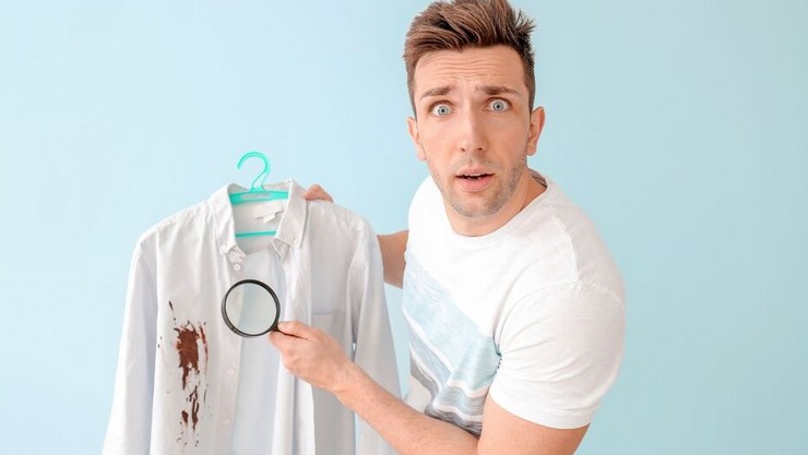 KAKO SKINUTI SMOLU? Tehnike za skidanje smole s odjeće i automobila