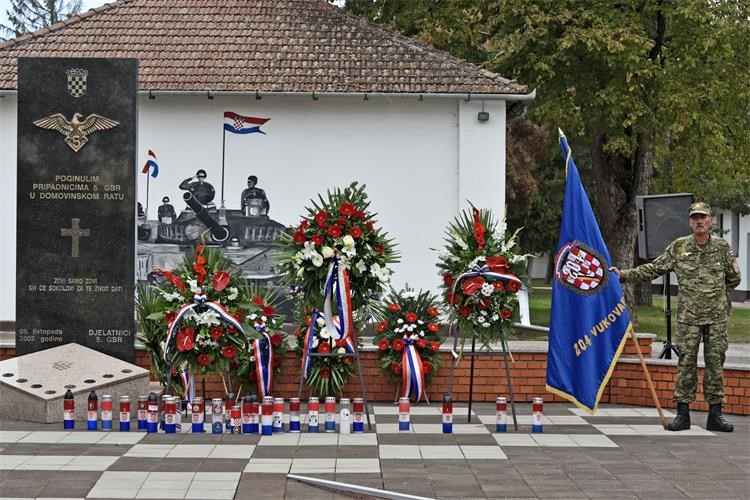 Čestitka ministra Medveda Sokolovima