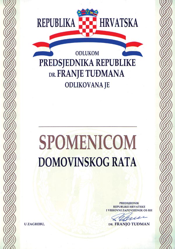 NEKIMA NIŠTA NIJE SVETO! Nepoznati počinitelj obavio veliku nuždu na Spomenicu iz Domovinskog rata