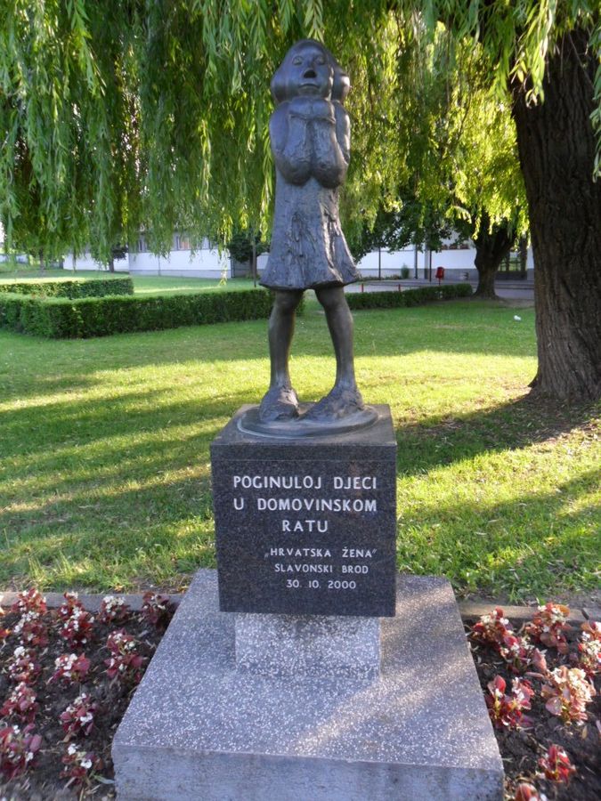 03. svibnja 1992. Slavonski Brod – masakr nad djecom u Domovinskom ratu - TUŽNO SJEĆANJE