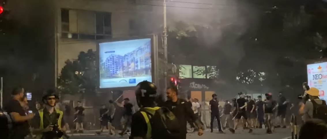 Srbija na rubu sukoba: SNS i studenti večeras oči u oči u Subotici