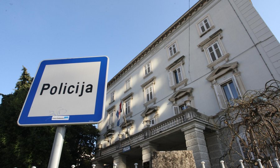 U splitskoj policiji umro uhićeni muškarac