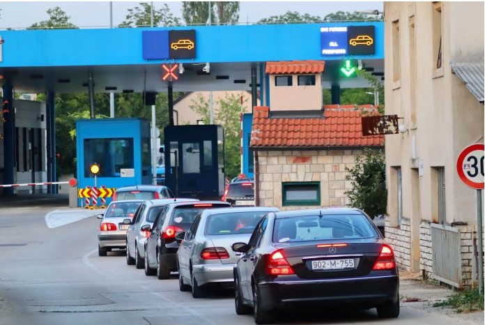 Na većini cesta promet teče bez posebnih ograničenja