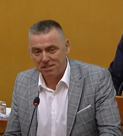 ‘Domi, donesi mi 500 eura!‘; Stipo Mlinarić prijavljen zbog izvlačenje novca iz braniteljske udruge, imamo i WhatsApp poruke!