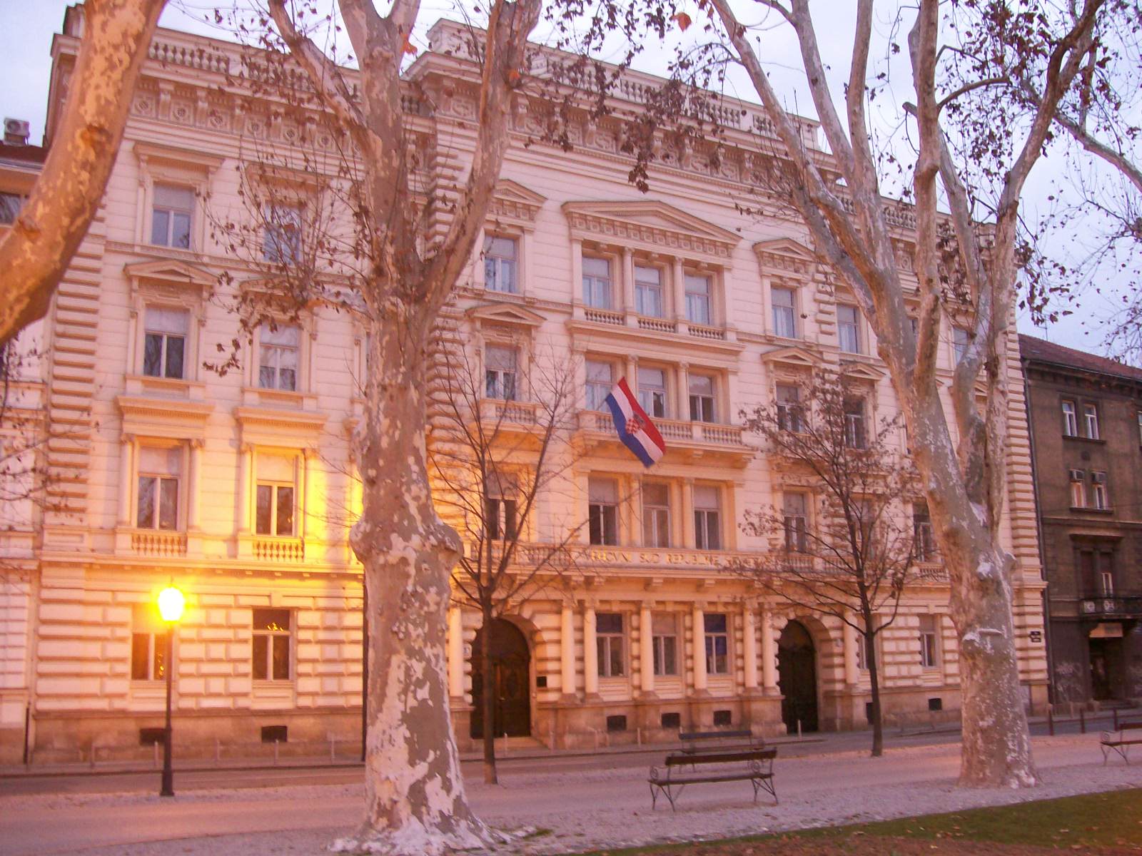 VRHOVNI SUD O PLAĆAMA SUDACA: Raspravljalo se o sustavnom uređenju plaća, evo što je zaključeno