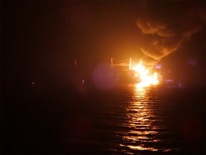 Hutisti raketom pogodili naftni tanker: Gori u Crvenom moru
