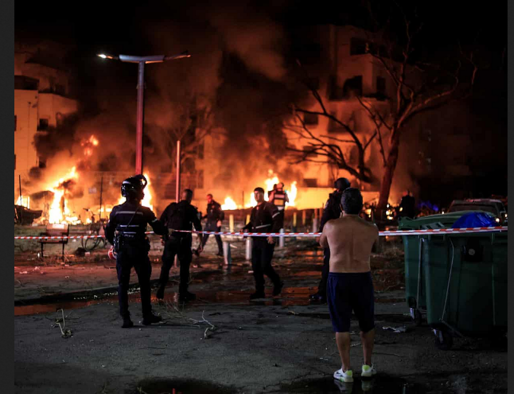 PONOVNO SE OGLASILE SIRENE: Izrael i Iran u razmjeni napada, SAD uspostavlja zračni most